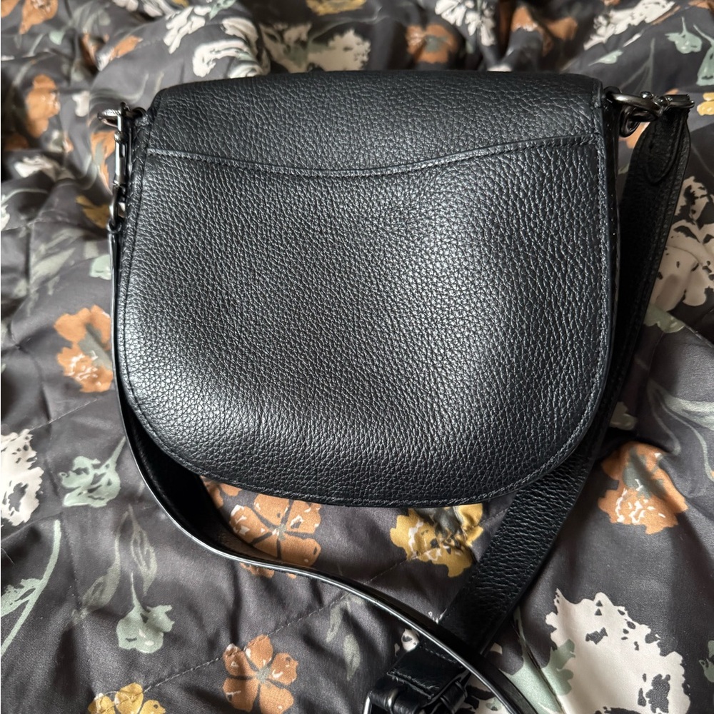 Coach Pebbled Black Crossbody Bag - Picture 3 of 9
